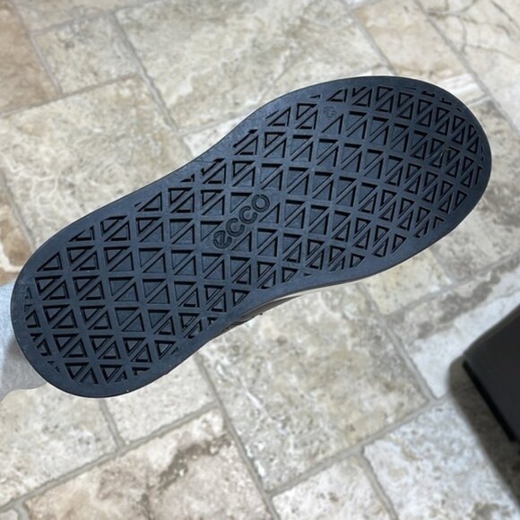 ECCO Street Ace Men's Leather Sneakes - Picture 5 of 5